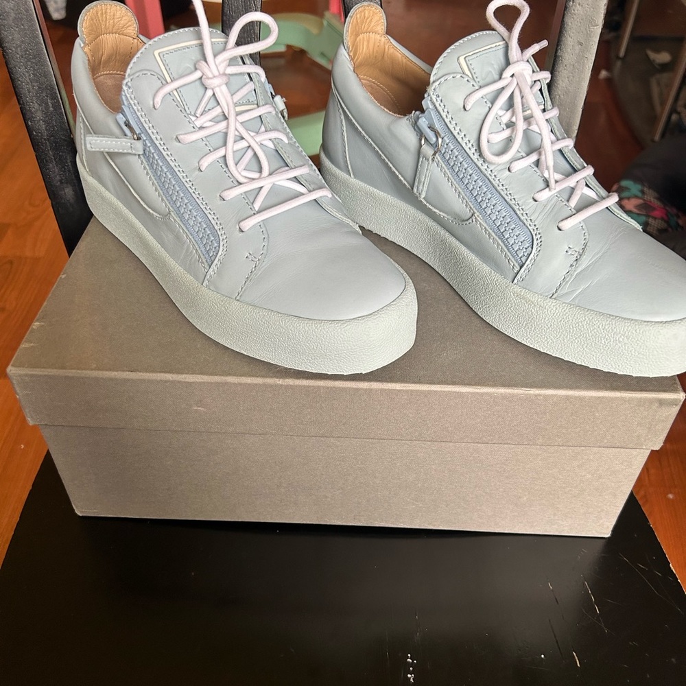 Designer all leather luxury sneaker